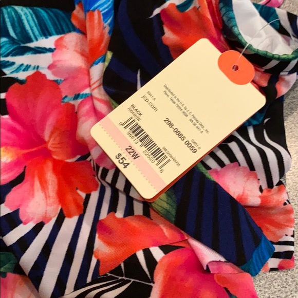 Bathing suite top - Picture 3 of 3